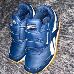 Navy Blue Reebok Sneakers